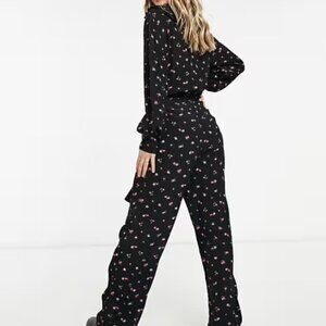 ASOS DESIGN Heavy Denim Boiled Cotton in Black White Floral Print Jumpsuit sz 10